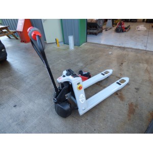  NEW SEMI ELECTRIC POWERED PALLET TRUCK